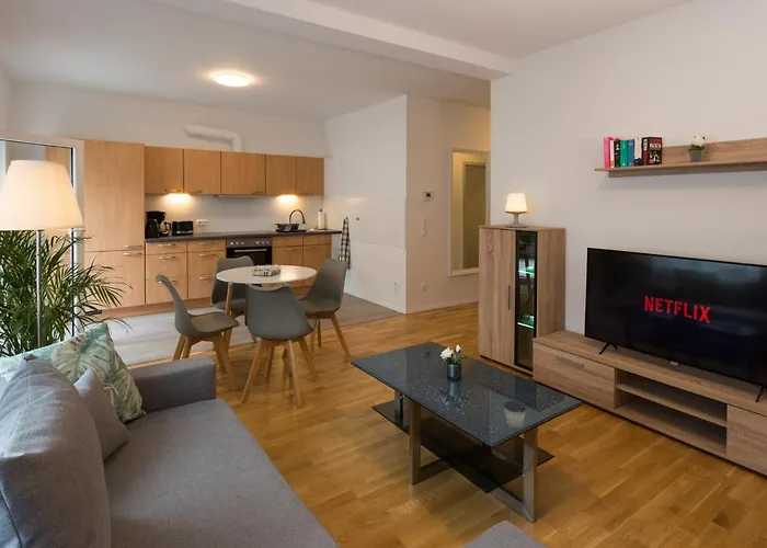 Ganz Nah Am Foerderturm Zeche Zollverein *